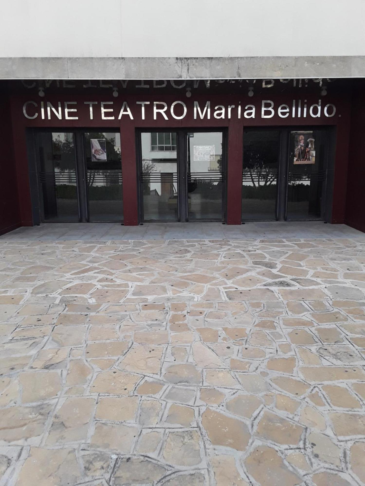 Alojamientos Teatro Porcuna Exterior photo